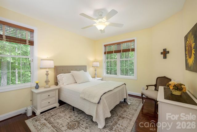 113 CHANCERY Court, Flat Rock, NC 28731