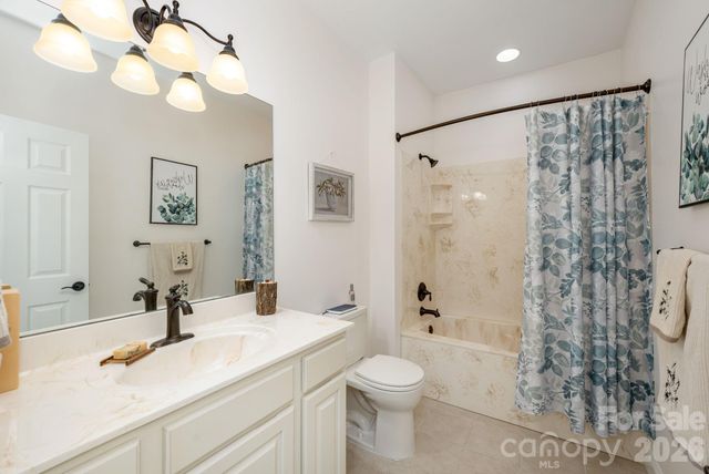 113 CHANCERY Court, Flat Rock, NC 28731