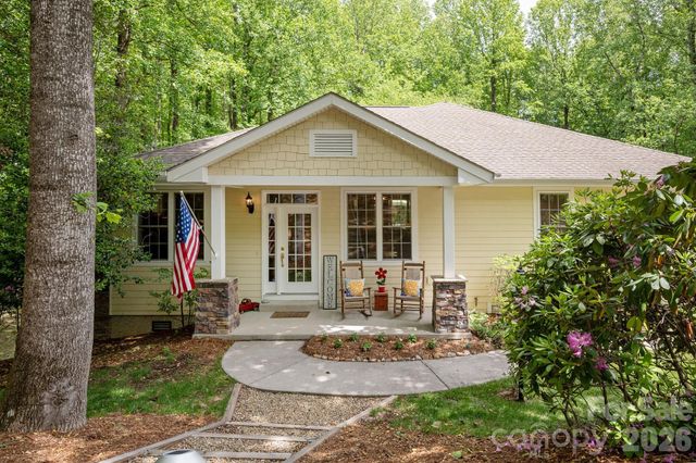 113 CHANCERY Court, Flat Rock, NC 28731
