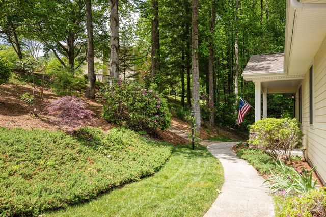 113 CHANCERY Court, Flat Rock, NC 28731