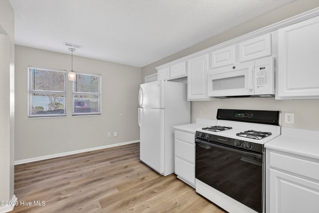 935 Birch Creek Drive, Wilmington, NC 28403