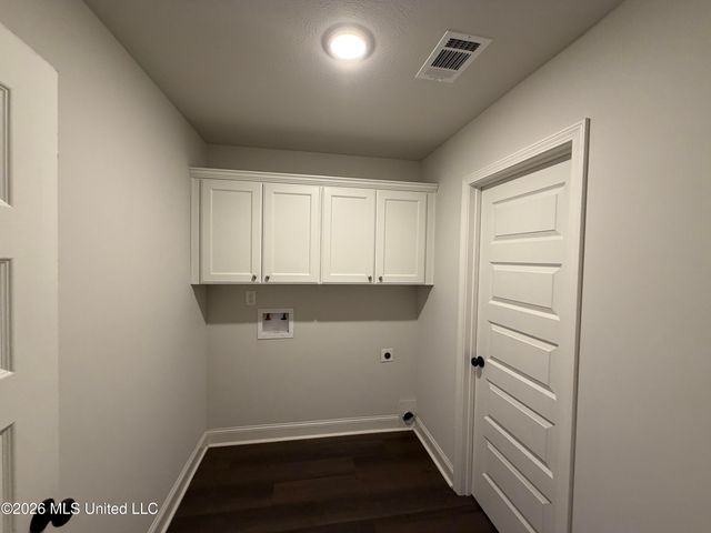 464 Silver Hill Drive, Pearl, MS 39208