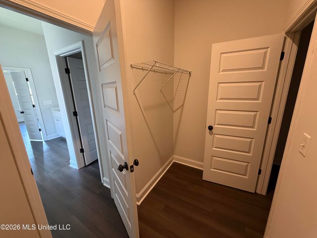 464 Silver Hill Drive, Pearl, MS 39208