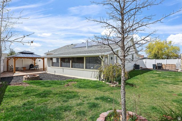 5048 S 4000 W, Roy, UT 84067