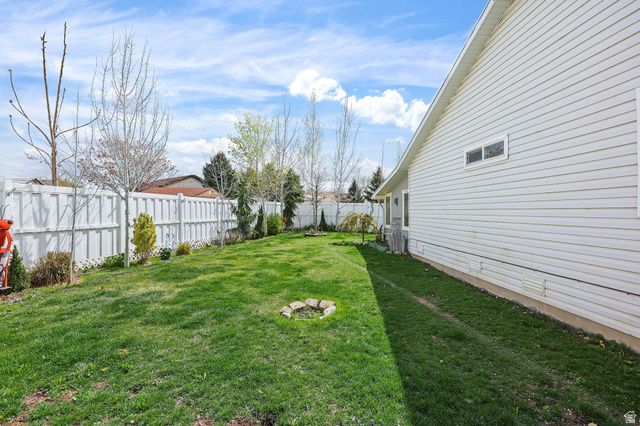 5048 S 4000 W, Roy, UT 84067