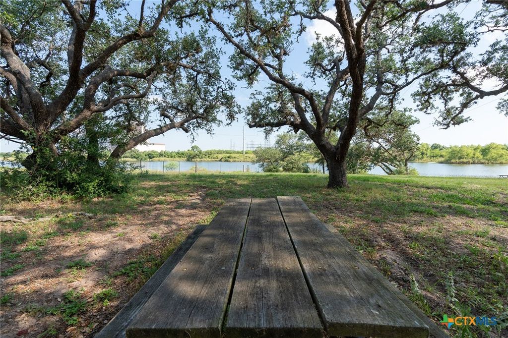 Image 2 of property listing at Lot 46 Perdido Pointe Estates, Victoria, TX 77905
