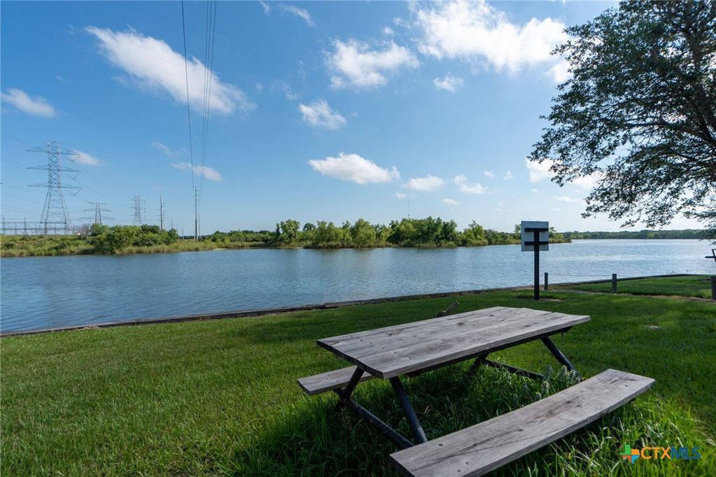 Image 9 of property listing at Lot 46 Perdido Pointe Estates, Victoria, TX 77905