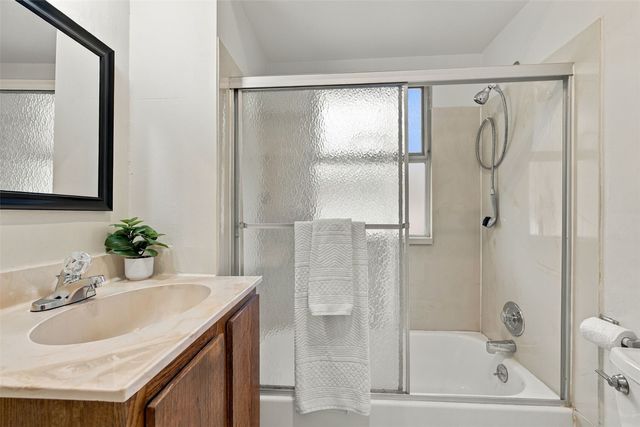 2316 29th Avenue S, Seattle, WA 98144