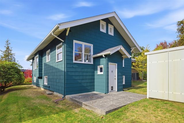 2316 29th Avenue S, Seattle, WA 98144