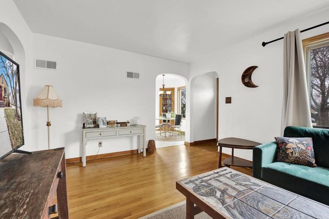 4376 S Adams AVENUE, Milwaukee, WI 53207