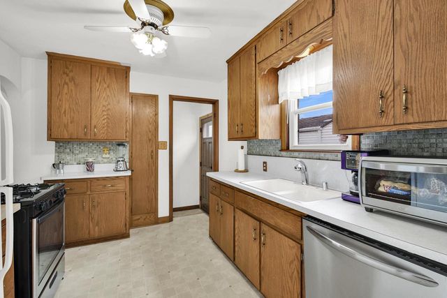 4376 S Adams AVENUE, Milwaukee, WI 53207