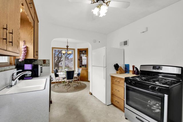 4376 S Adams AVENUE, Milwaukee, WI 53207