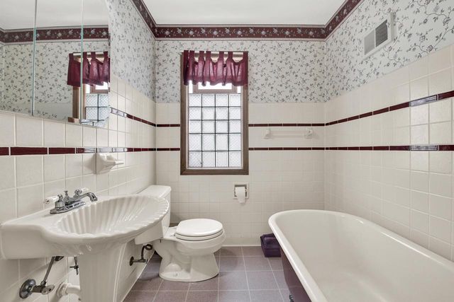 4376 S Adams AVENUE, Milwaukee, WI 53207