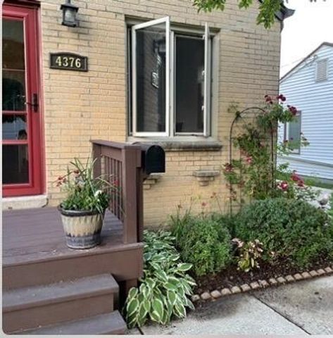 4376 S Adams AVENUE, Milwaukee, WI 53207