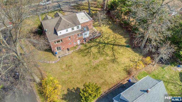 595 Knickerbocker Road, Tenafly, NJ 07670