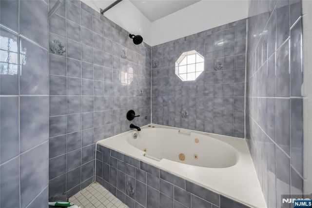 595 Knickerbocker Road, Tenafly, NJ 07670