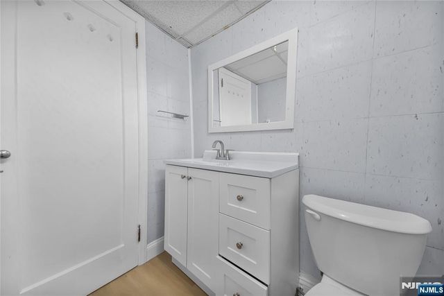 595 Knickerbocker Road, Tenafly, NJ 07670