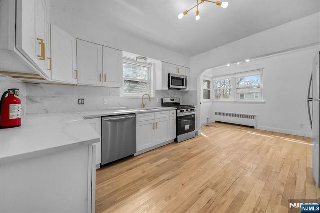 595 Knickerbocker Road, Tenafly, NJ 07670