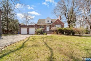 595 Knickerbocker Road, Tenafly, NJ 07670