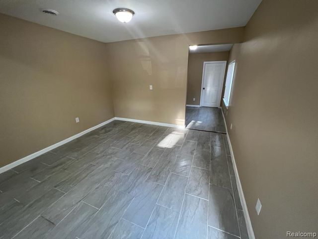 14874 Dolphin Street, Detroit, MI 48223