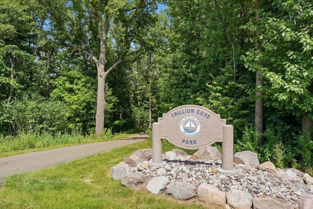 5140 Hampton Street NE, Prior Lake, MN 55372
