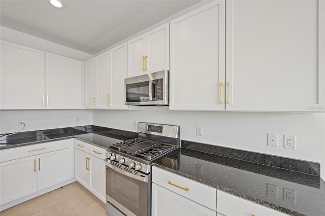 32684 TAMARIND GROVE LANE, Wesley Chapel, FL 33543