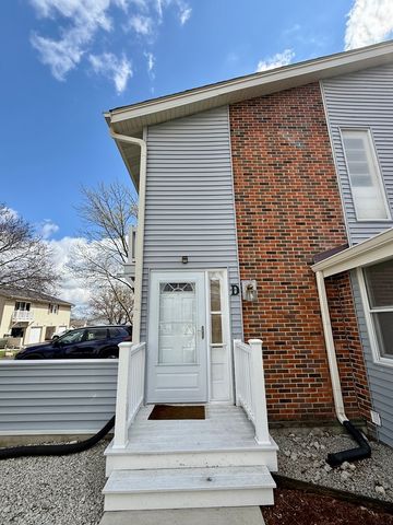 330 Hampton Court D, Bloomingdale, IL 60108