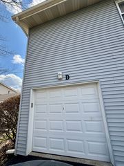 330 Hampton Court D, Bloomingdale, IL 60108