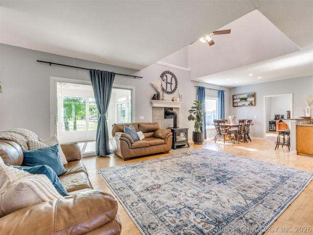 19655 S Harvard Avenue, Mounds, OK 74047