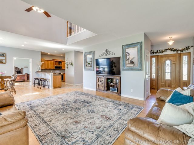 19655 S Harvard Avenue, Mounds, OK 74047