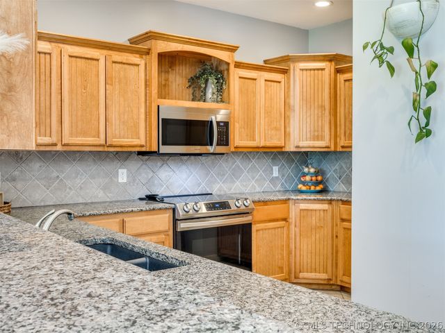 19655 S Harvard Avenue, Mounds, OK 74047