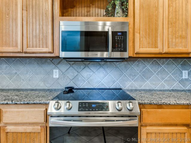 19655 S Harvard Avenue, Mounds, OK 74047