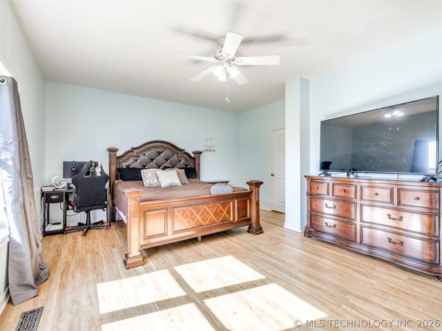 19655 S Harvard Avenue, Mounds, OK 74047