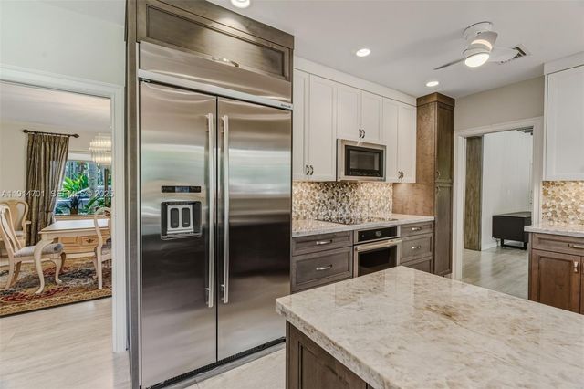 8001 SW 66th Ter, Miami, FL 33143