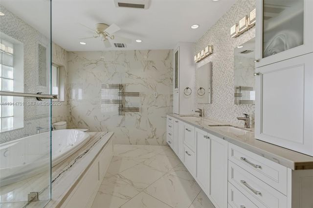 8001 SW 66th Ter, Miami, FL 33143