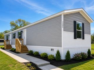 1206 Carl Court, Plainwell, MI 49080