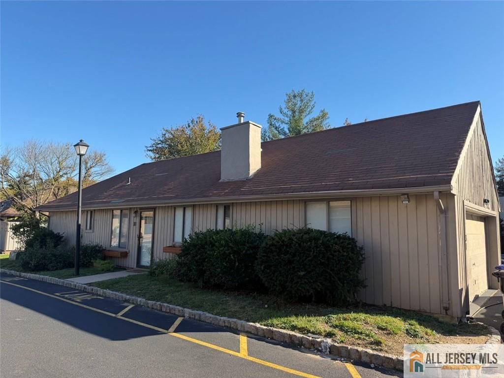 31 Ardsley Court, East Brunswick, NJ 08816
