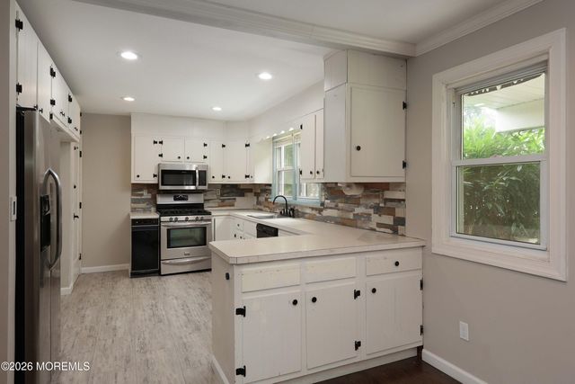 47 Phalanx Road, Lincroft, NJ 07738