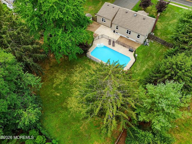 47 Phalanx Road, Lincroft, NJ 07738