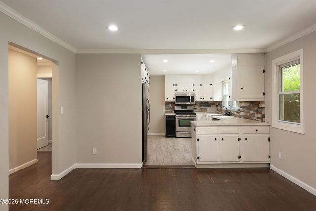 47 Phalanx Road, Lincroft, NJ 07738