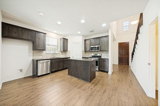 4101 Presidio LN, Round Rock, TX 78681