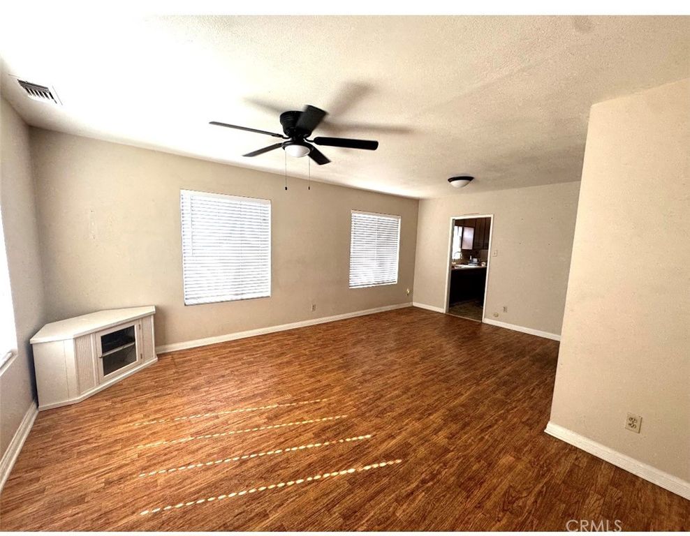 399 Amalia, East Los Angeles, CA 90022 — photo 2