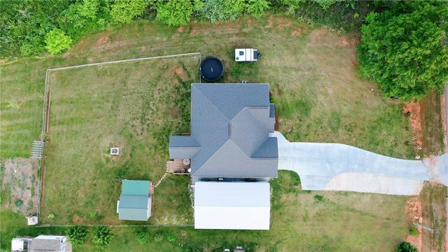 696 Mount Olivet Road, Six Mile, SC 29630