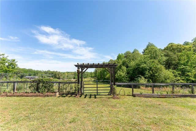 696 Mount Olivet Road, Six Mile, SC 29630