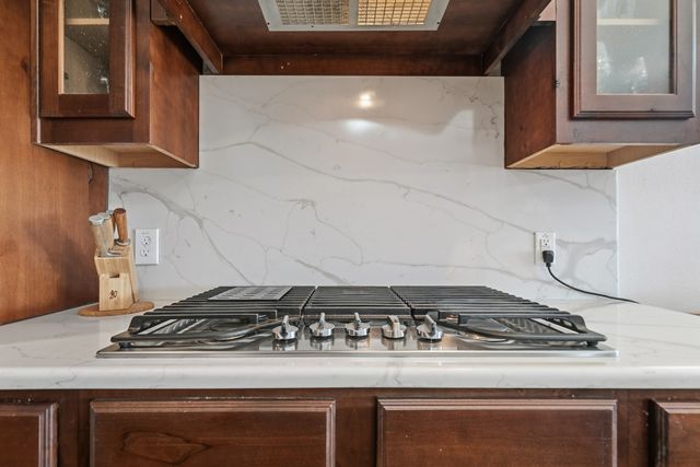 2112 Benjamin Creek Drive, Little Elm, TX 75068