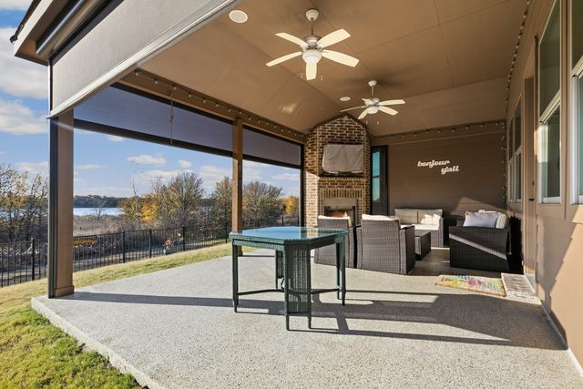 2112 Benjamin Creek Drive, Little Elm, TX 75068