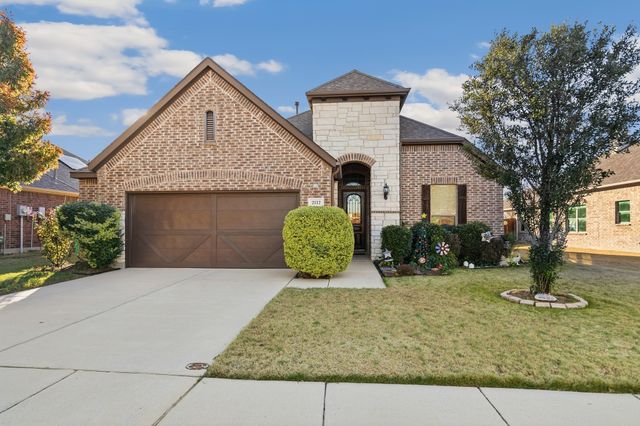 2112 Benjamin Creek Drive, Little Elm, TX 75068