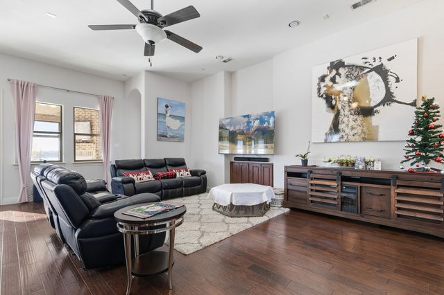 2112 Benjamin Creek Drive, Little Elm, TX 75068