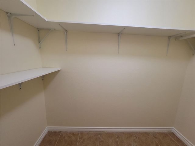 107 Avalon Way, Galveston, TX 77550