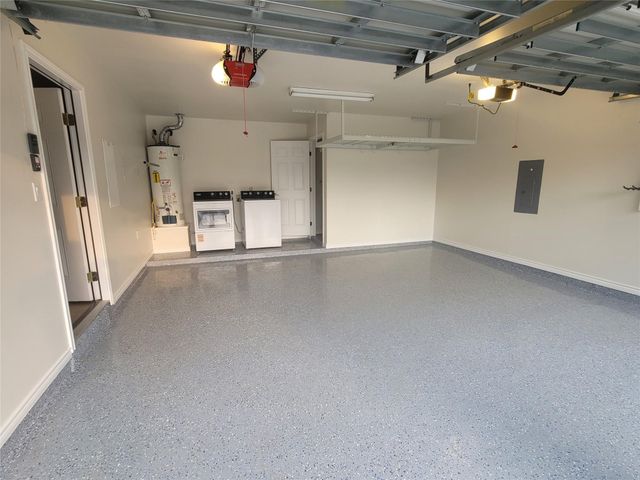 107 Avalon Way, Galveston, TX 77550